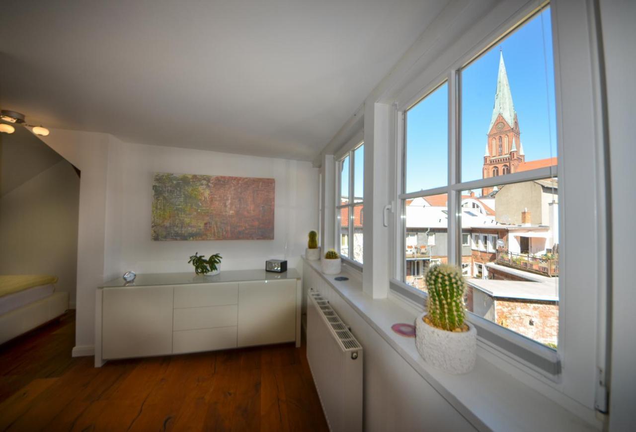 Stadtjuwel Schwerin Luxus Ferienhaus In Der Altstadt Luaran gambar